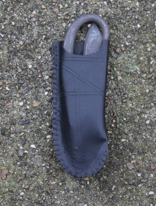 Coltello pieghevole, semi-affilato