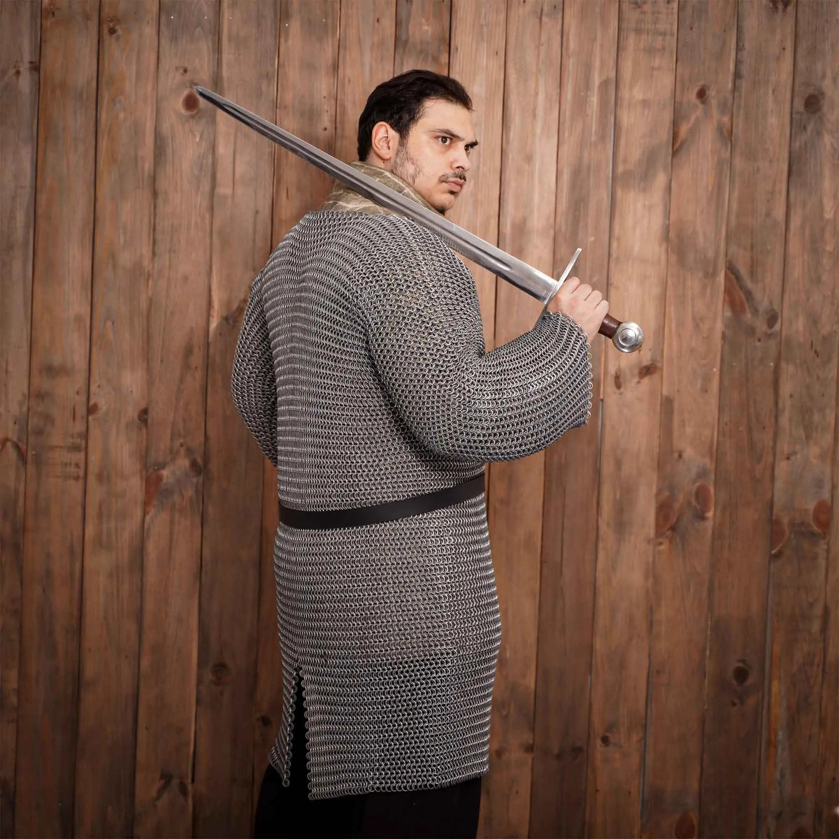 Hauberk med slids, aluminium og gummi, 10 mm