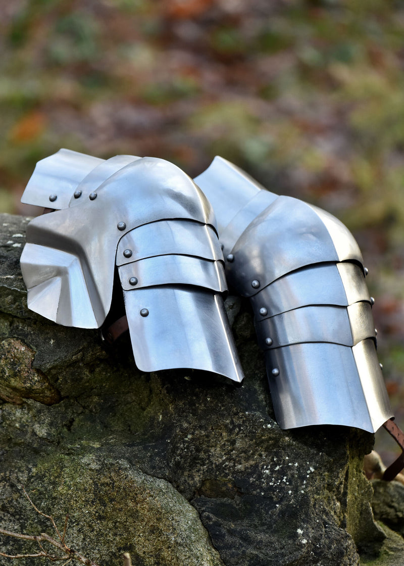 Poleyny XV-wieczne, nakolanniki, 1,2 mm