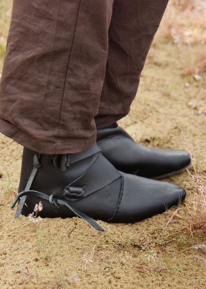 Wikińskie buty Jorvik z gwoździami, czarne