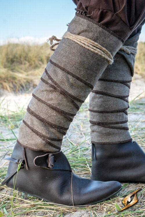 Viking winingas herringbone motif, charcoal grey, wool mix