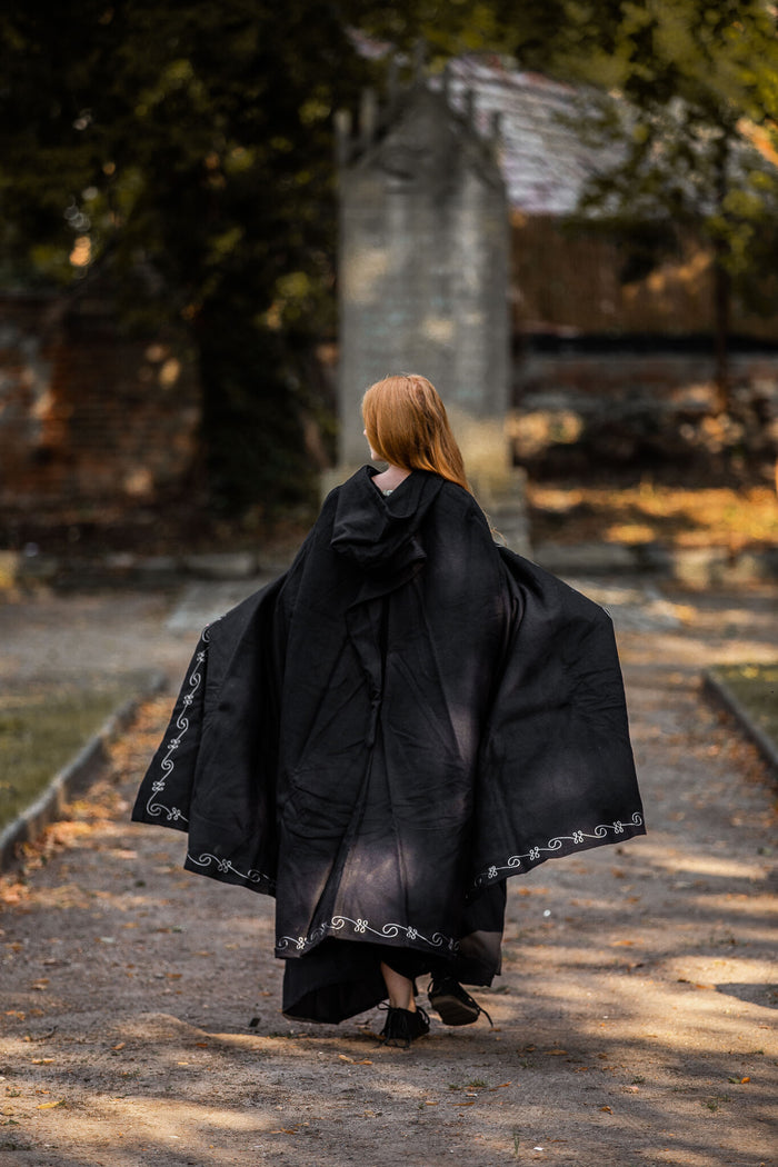 Embroidered cloak Damia, black, wool mix