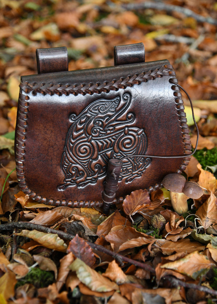Läderväska med drake