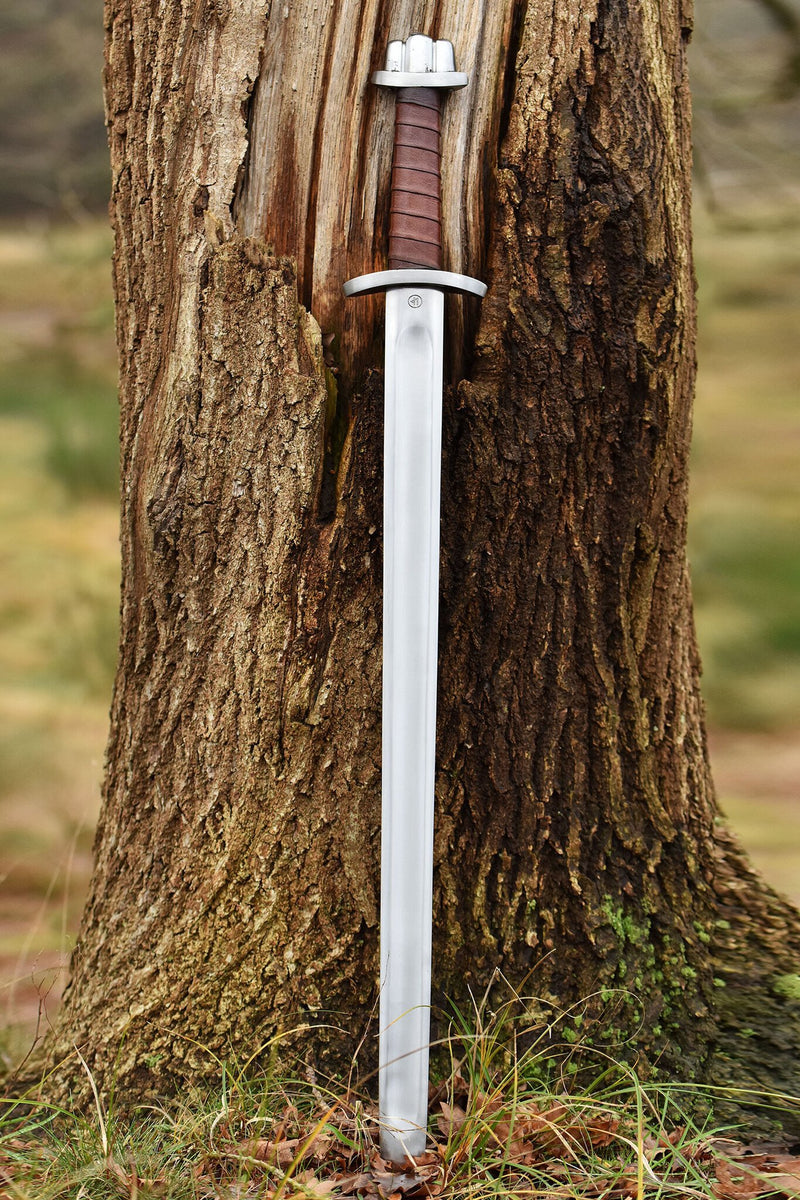 Espada vikinga con pomo lobulado, larga, roma (battle-ready)