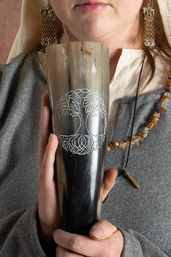 Corne à boire Yggdrasil, 200-300 ml