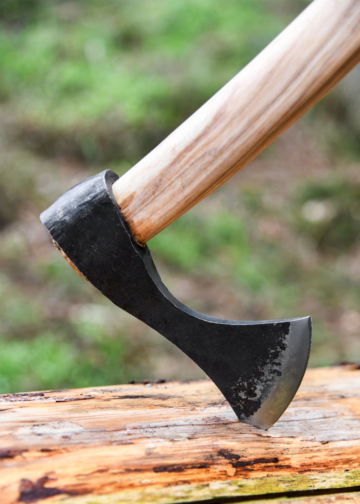 Hache de lancer Franciska, semi-tranchante