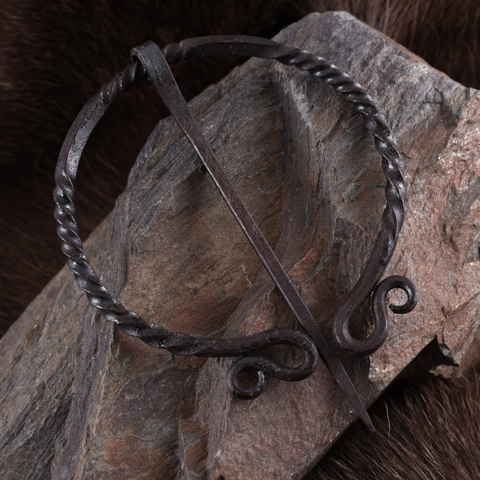 Historische ringfibula, ijzer