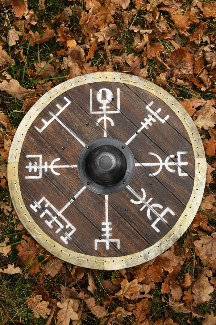 Viking shield Vegvisir with rawhide