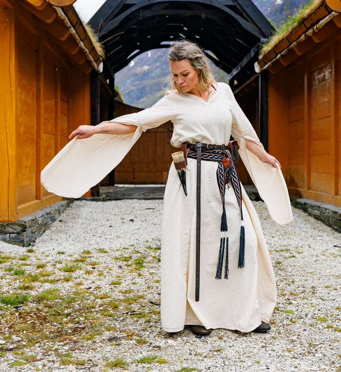 Medieval dress Begina, natural