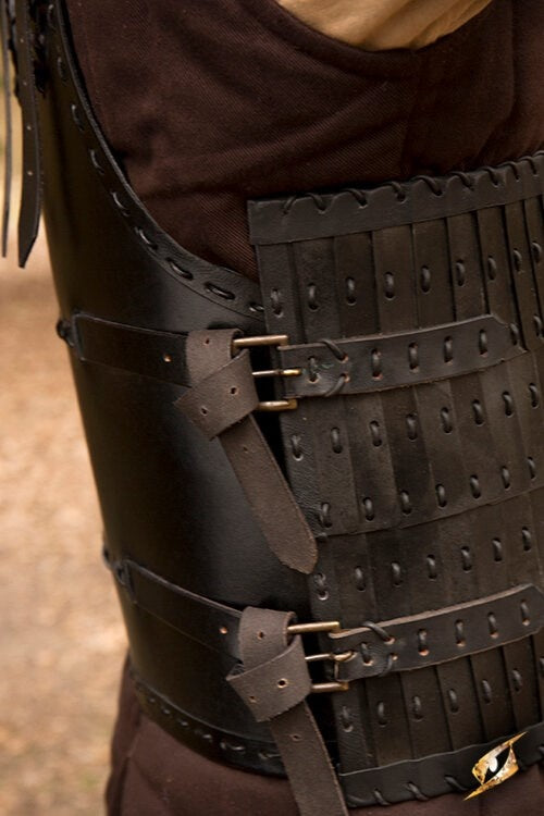 Wczesnośredniowieczna zbroja lamelkowa Visby, brązowana