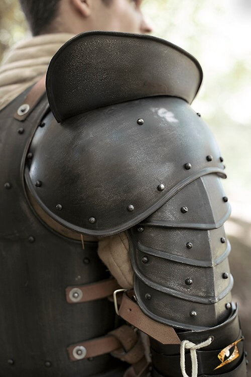 Pauldrons Warrior, patiniert, 1 mm
