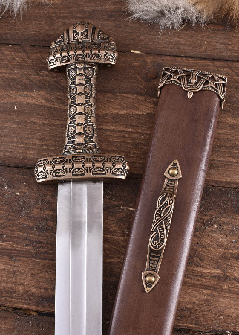 Viking sword island Eigg, Petersen type D, semi-sharp