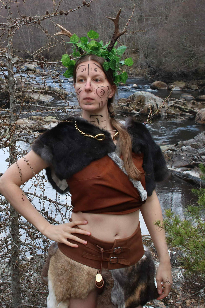 Karya pelsnederdel, brun