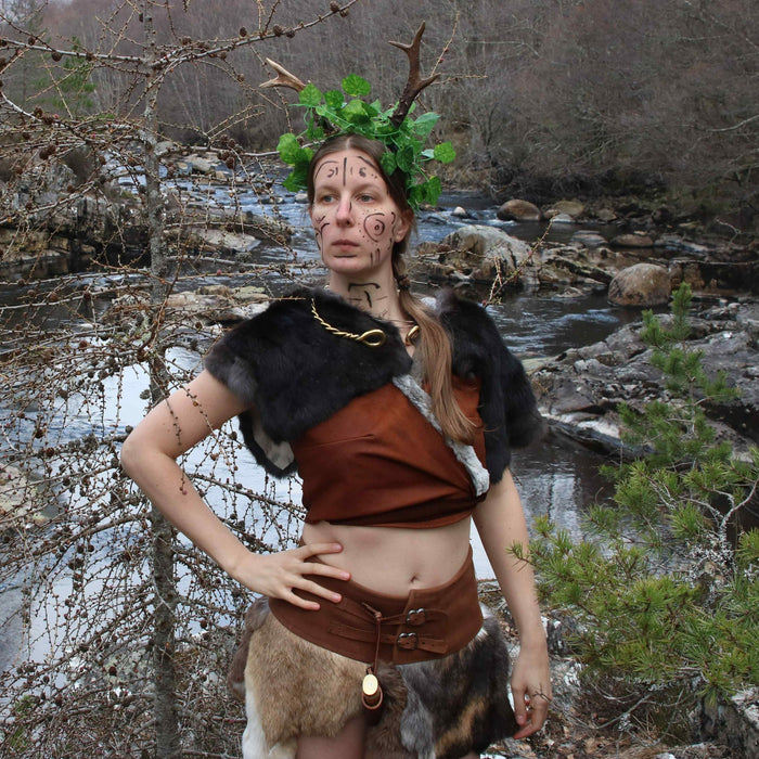 Karya pelsnederdel, brun