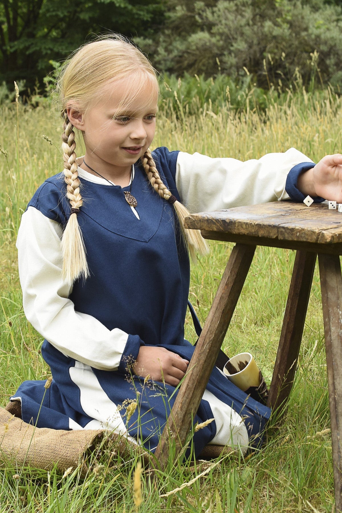 Mädchenkleid Birka, blau natur