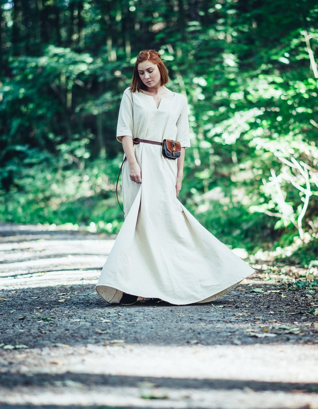 Tidigmedeltida klänning Brida, naturfärgad