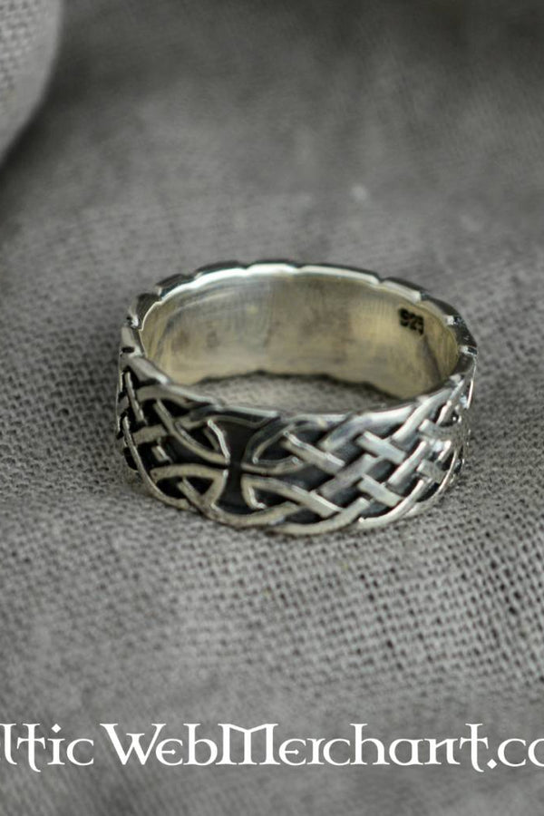 Celtic ring with knot motive, sterling silver
