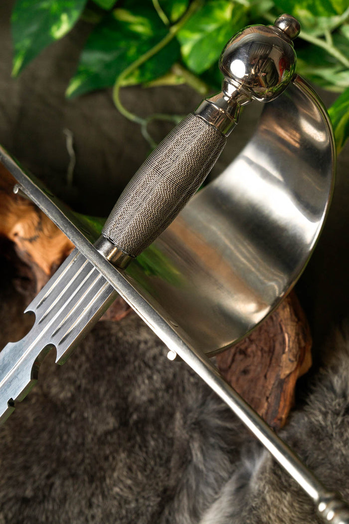 Musketier main gauche, semi-scherp