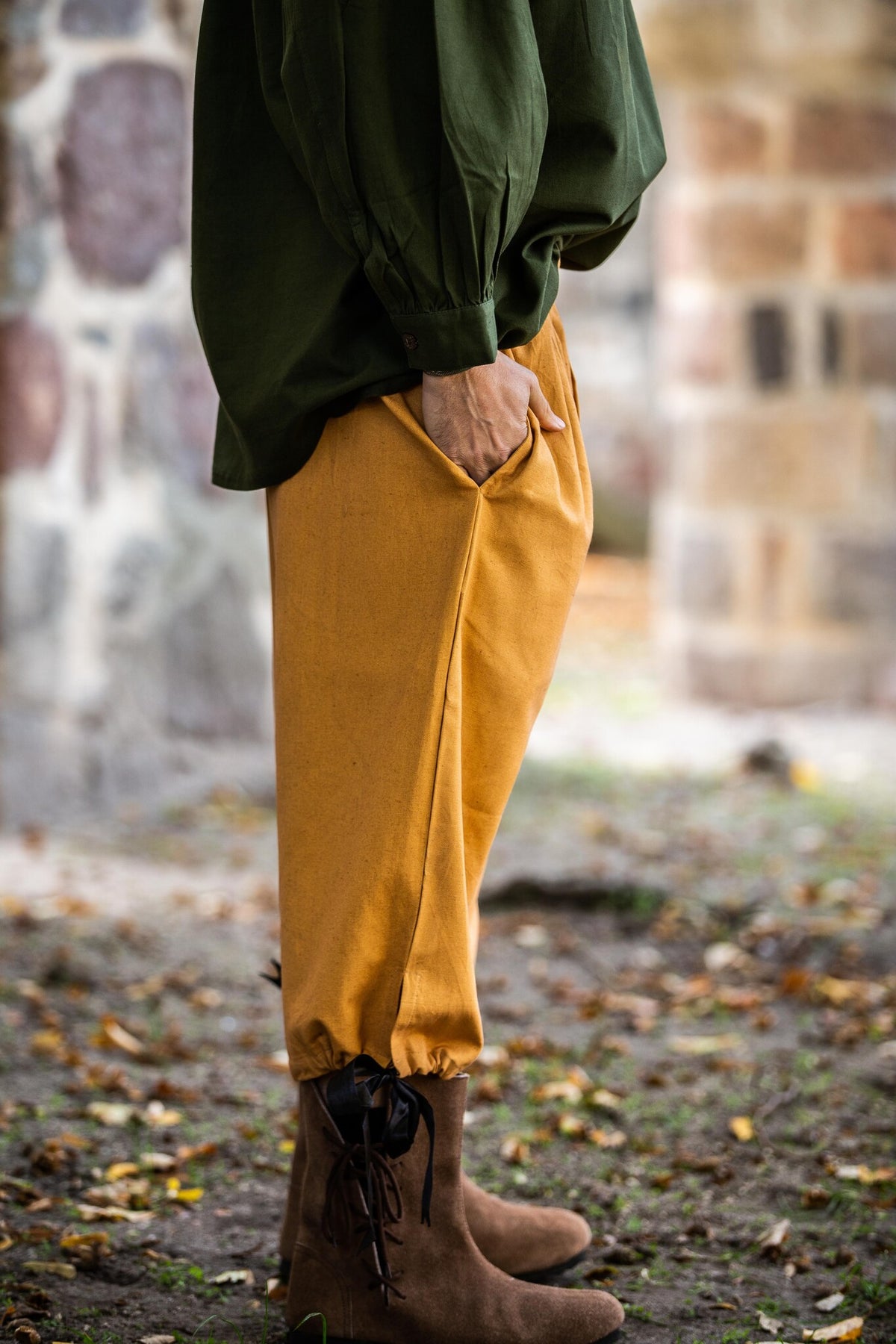 Dreiviertelhose, honigbraun