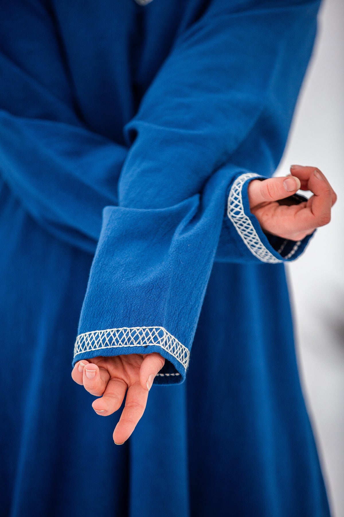 Wczesnośredniowieczna suknia Aelswith, niebieska