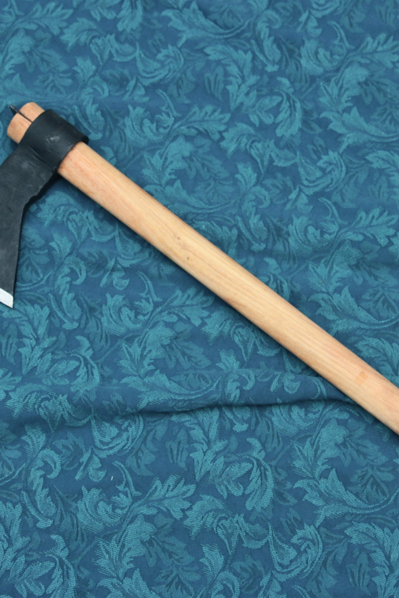 Tomahawk throwing axe, semi-sharp