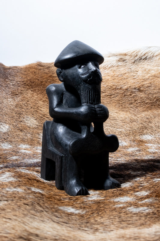 Thor statue Eyrarland, black