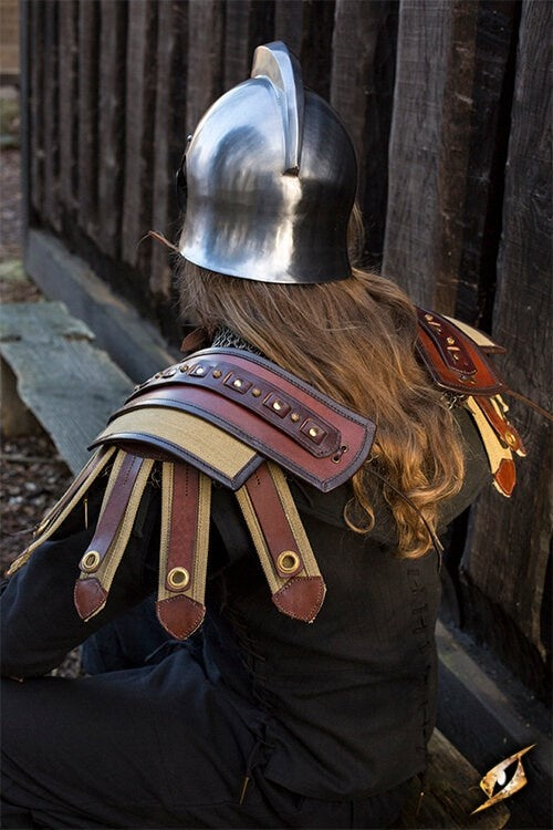 Pauldrons de couro romano