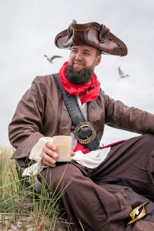 Rogowy kubek, jasny, 200–300 ml