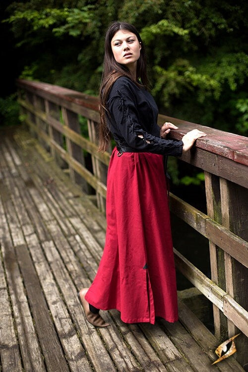 Battle skirt, red