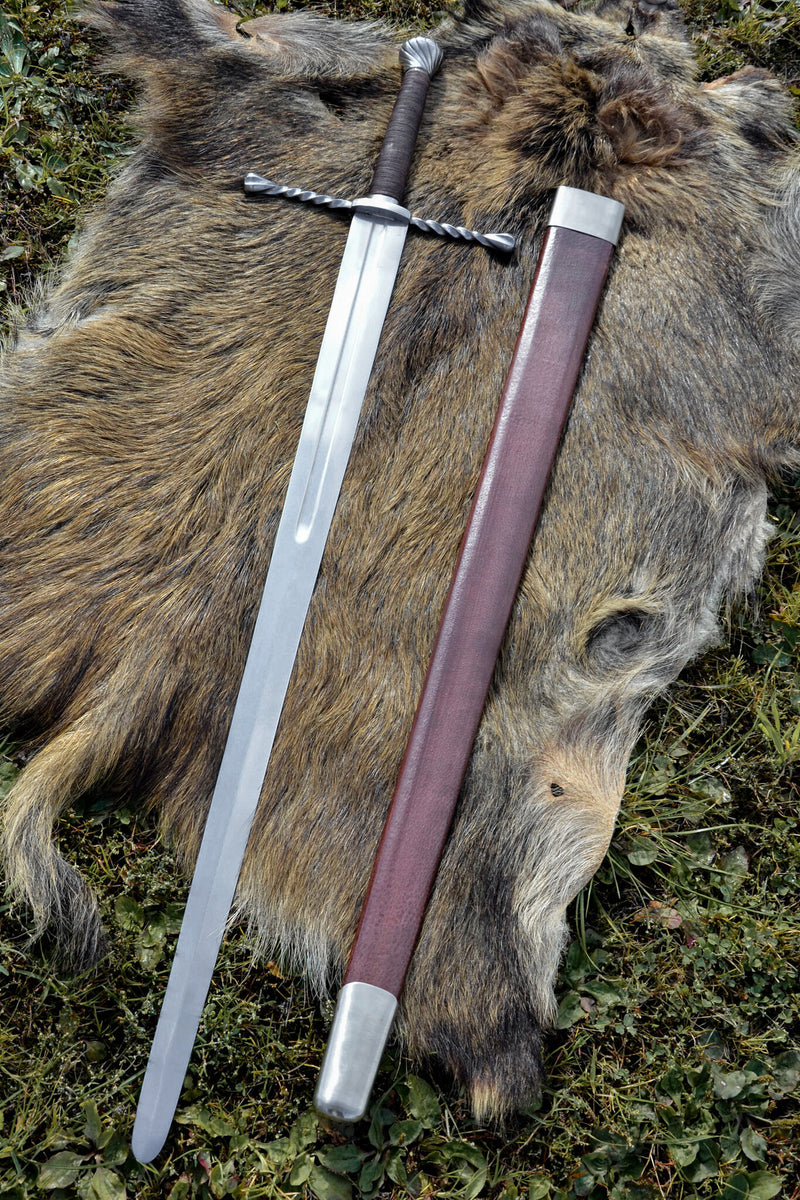 En och en halvhandssvärd Oakeshott typ XVa, slö, battle ready