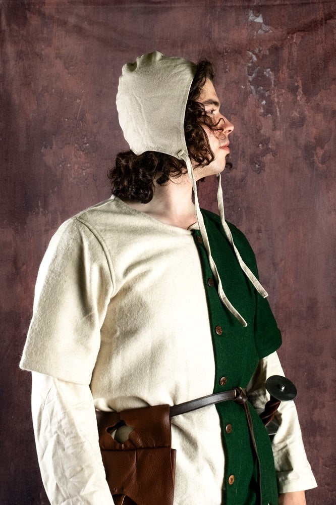 Haube aus dem 12.–13. Jahrhundert, creme