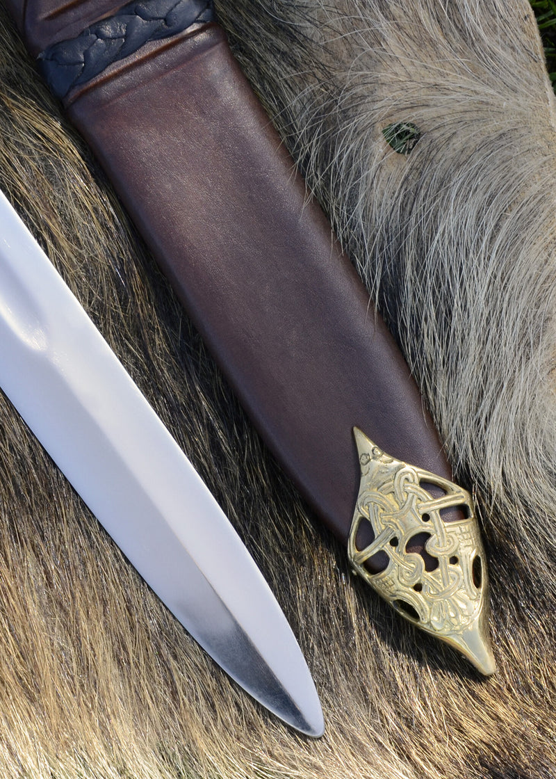 Spada vichinga del X secolo, semi-affilata