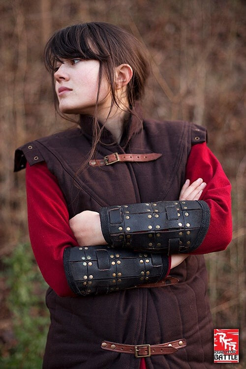 Fighter läderbracers, underarmskydd, svart