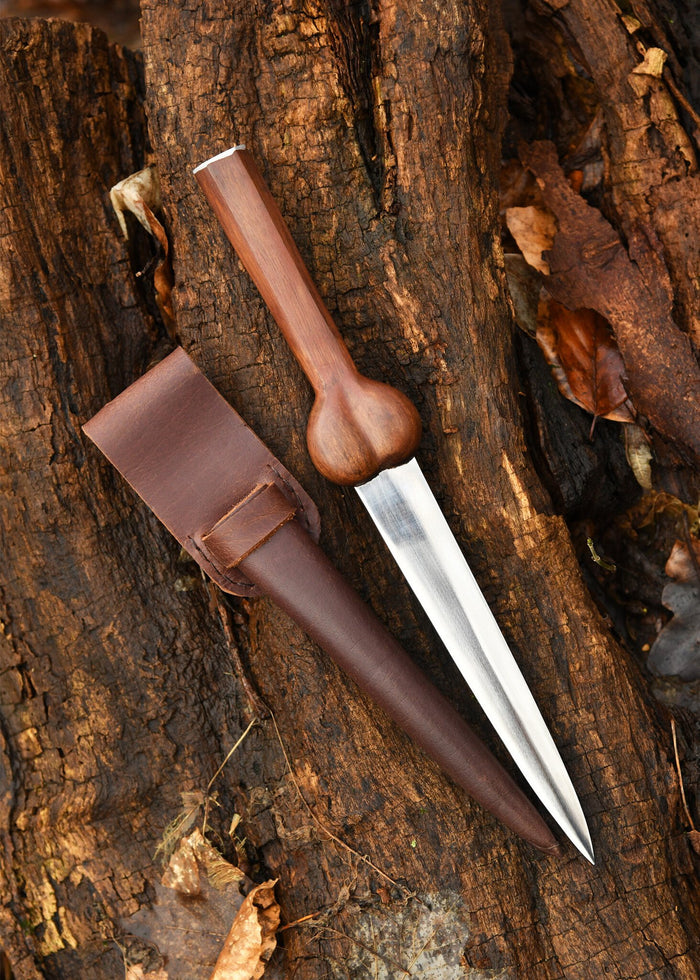 Dagger z kulistą głowicą, półostry