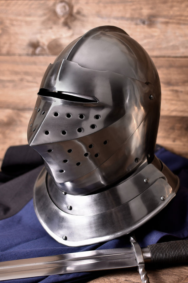 Early 16th century closed helm, 1–1.2 mm