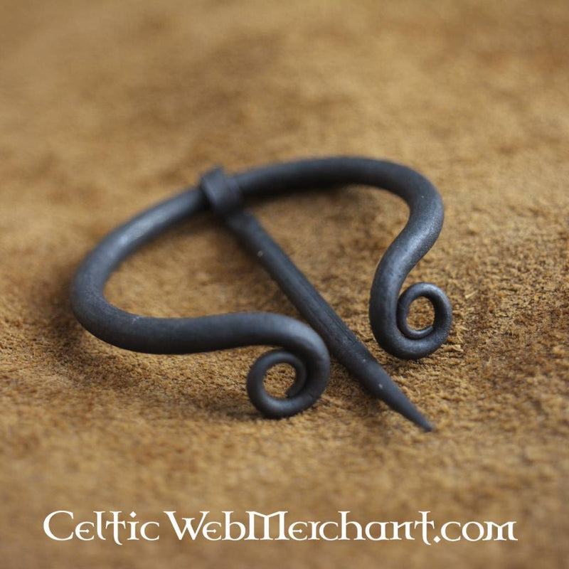 Ring brooch, iron