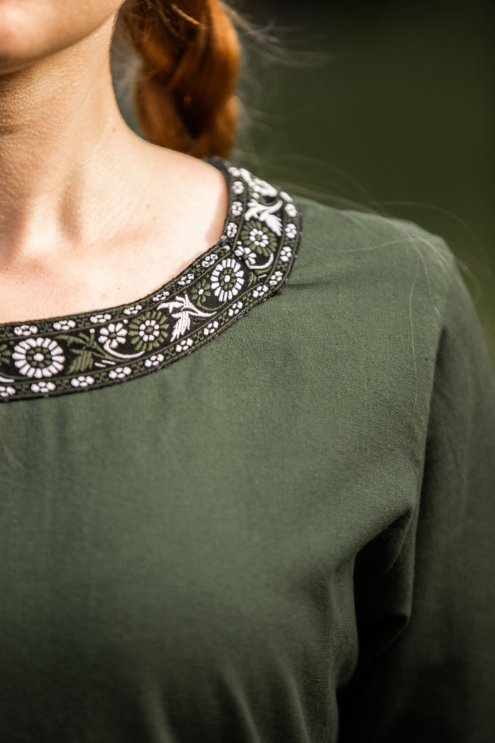 Średniowieczna suknia Ennlin, zielona