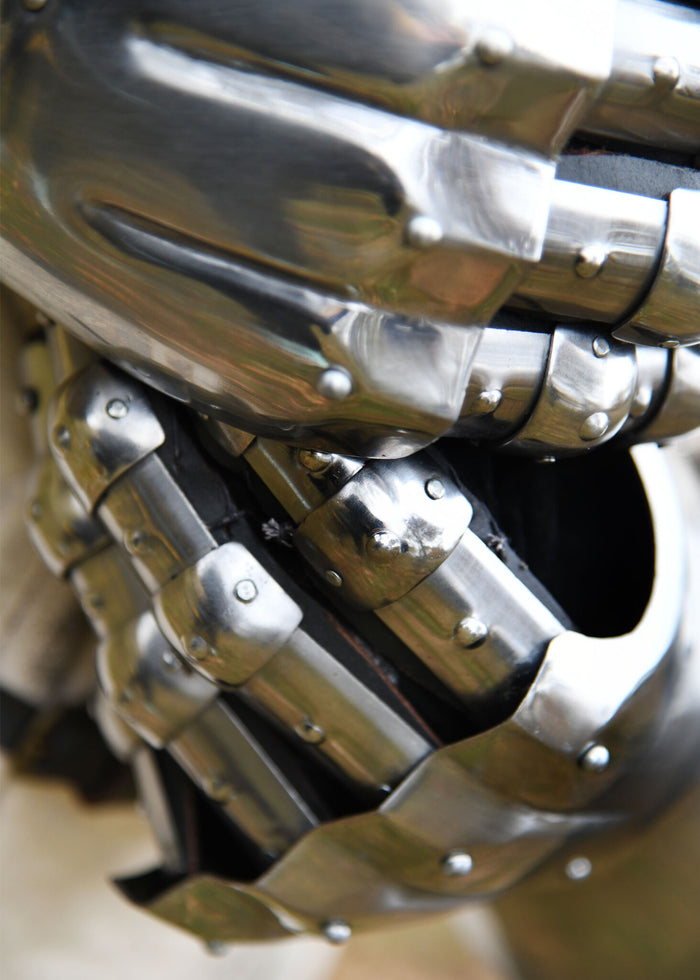 Guanti a clessidra Wighelm, 1350–1410, 1,6 mm