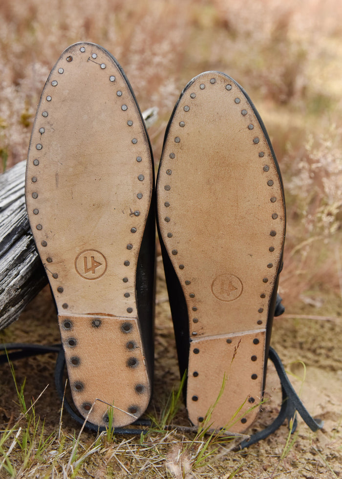 Wikińskie buty Jorvik z gwoździami, czarne