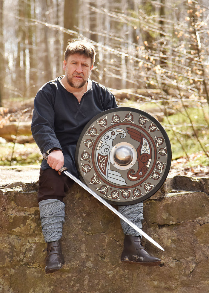 Wikinger Schild mit Raben und Triquetras