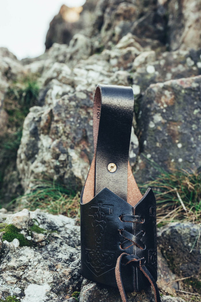 Trinkhornhalter Thorshammer, schwarz