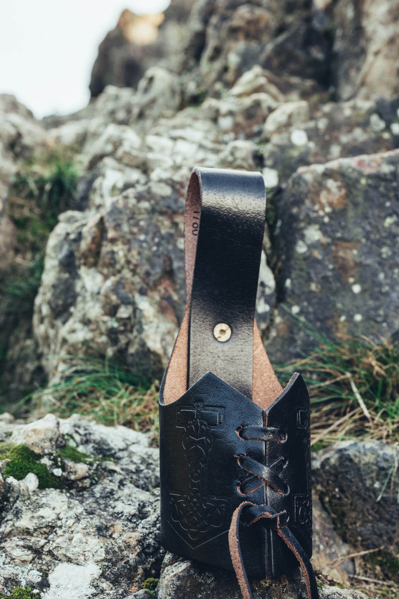 Drinking horn holder Thor hammer, black