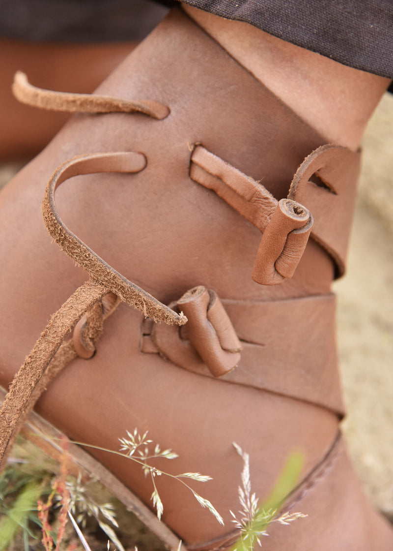 Scarpe vichinghe Jorvik con chiodi, marrone chiaro