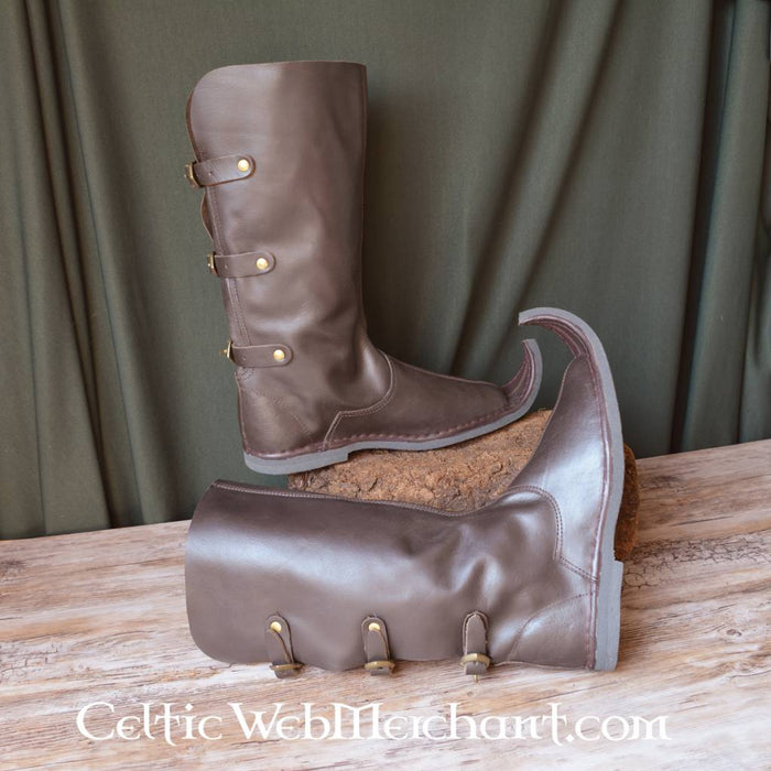 Poulaines, middeleeuws, bruin