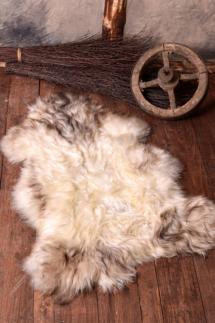 Nordic sheepskin white