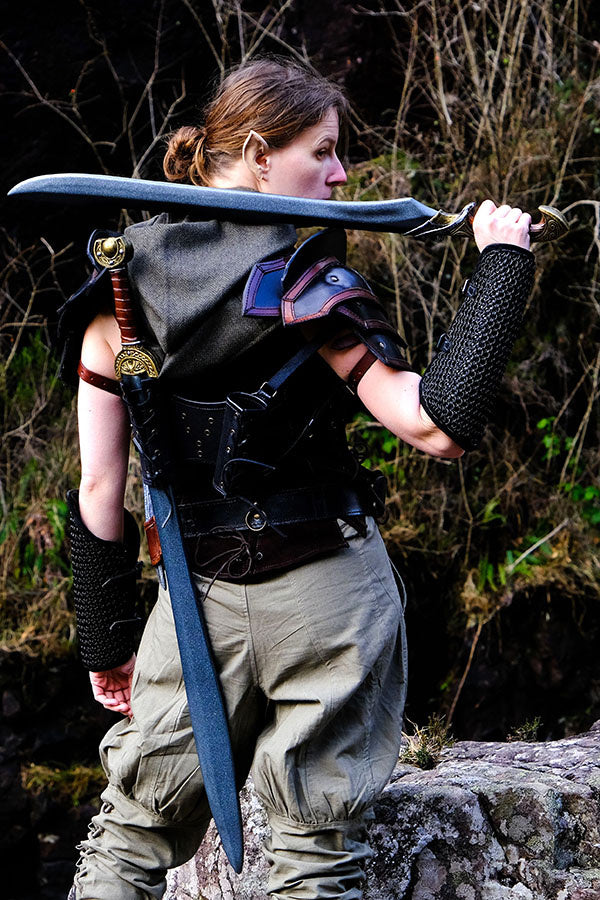 Connor ringbrynje-bracers, underarmsbeskyttere, bronzeret, 8 mm