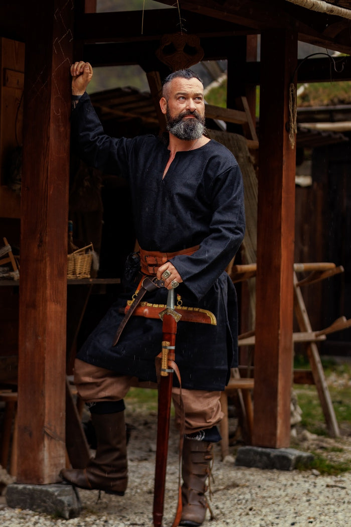 Tunic Folcart, black, wool blend