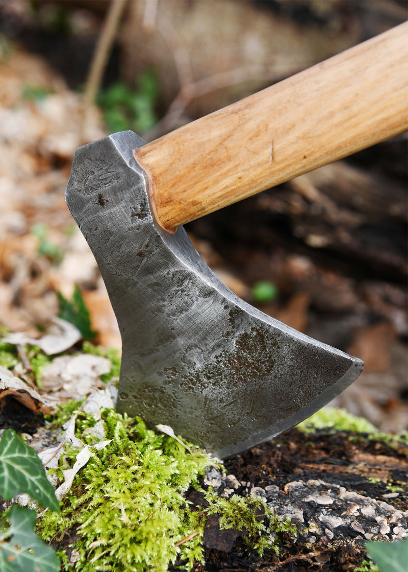 Vikingøkse, håndsmedet stål, type M, halvsleben