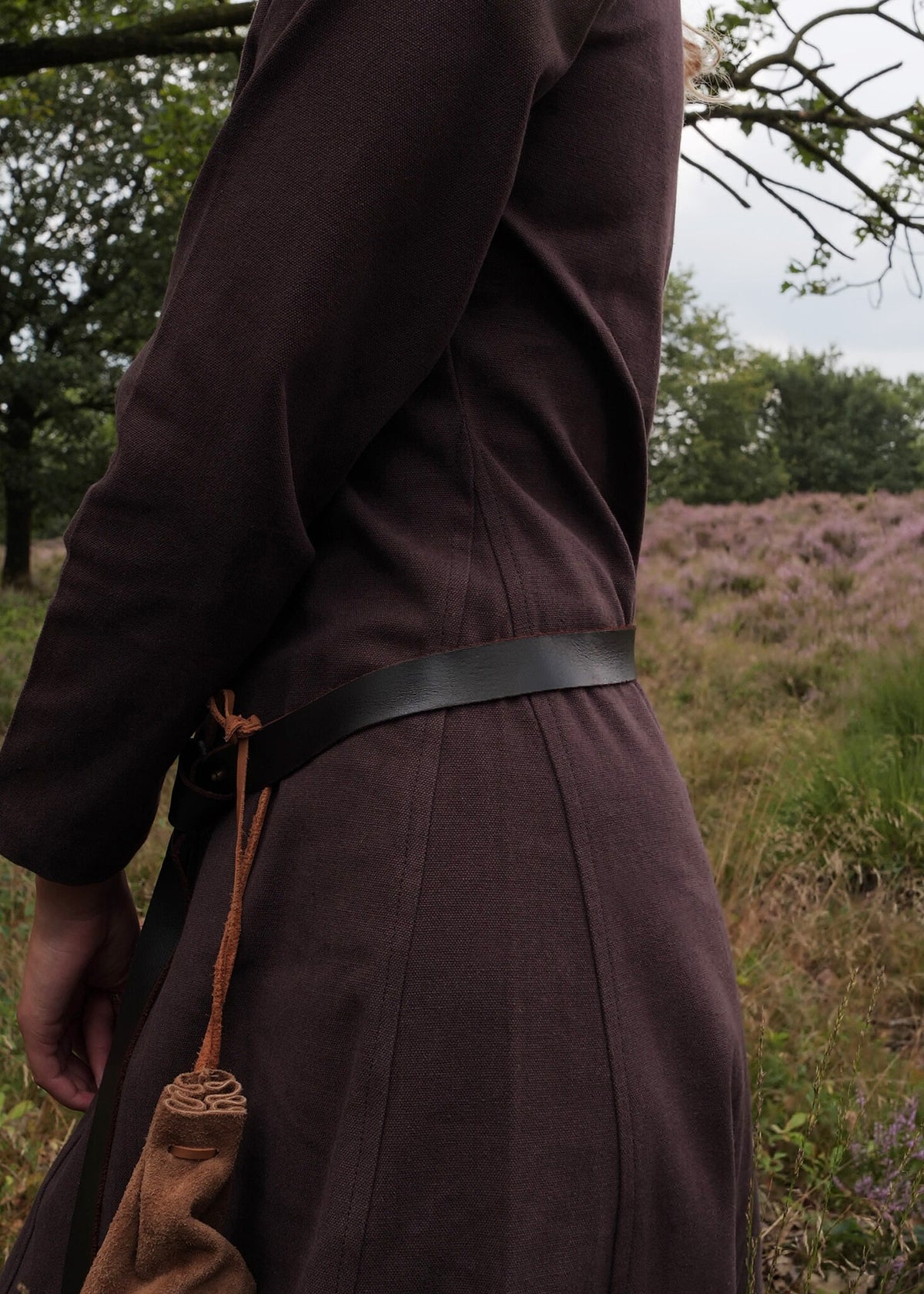 Cotehardie Christina, brun