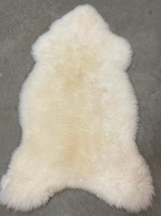 Piel de oveja blanca, 110–115 cm
